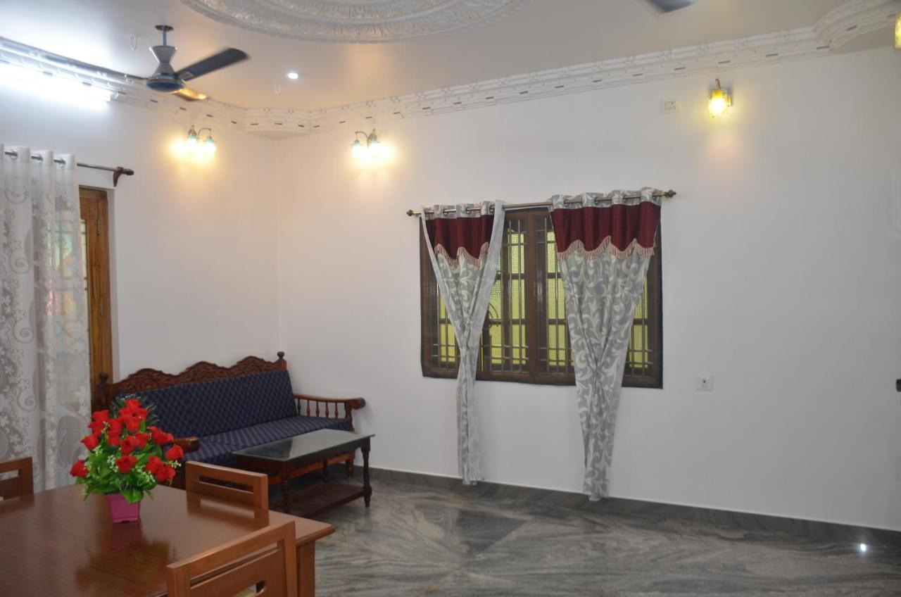 Vasantham Villas ポンディシェリ エクステリア 写真