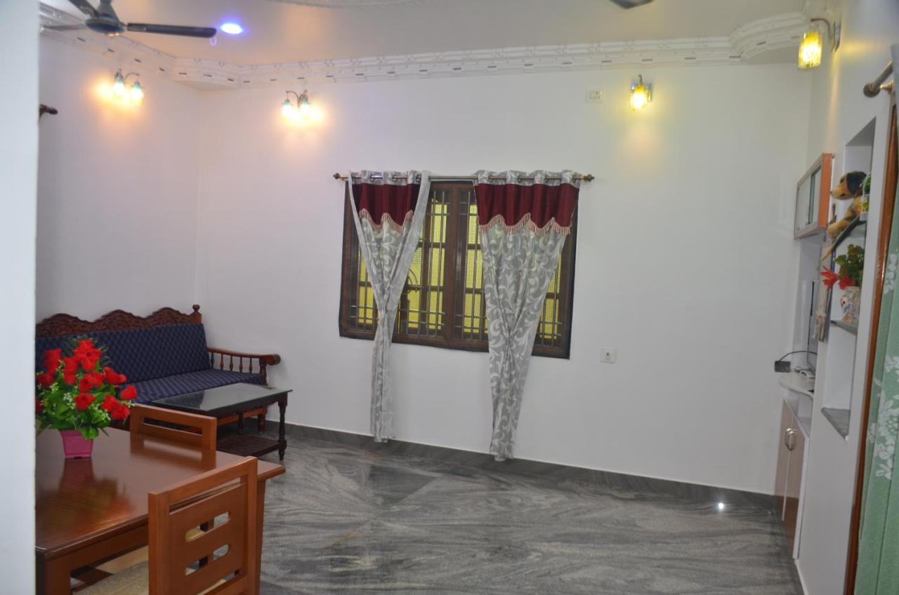 Vasantham Villas ポンディシェリ エクステリア 写真