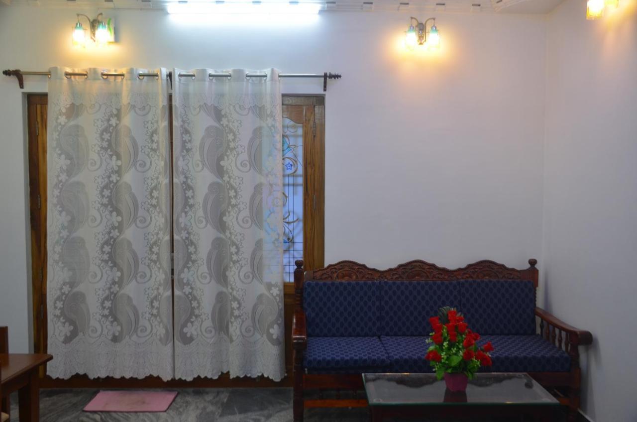 Vasantham Villas ポンディシェリ エクステリア 写真